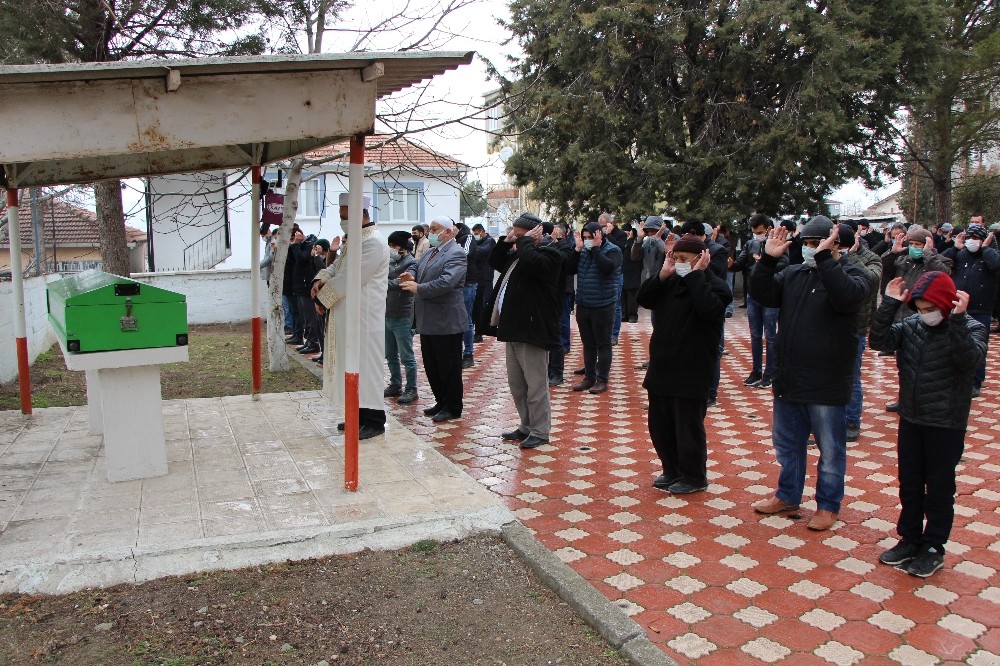 12 yaşındaki Metehan elektrik akımına kapılarak hayatını kaybetti
