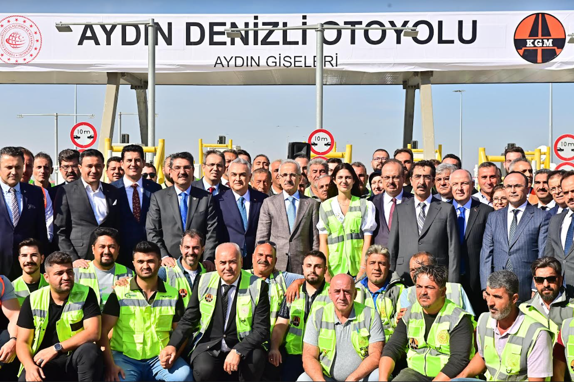 AYDIN-DENİZLİ OTOYOLU HİZMETE AÇILDI