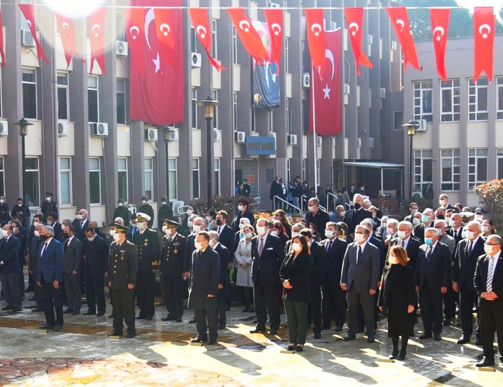 Aydın Ticaret Borsası Meclis Başkanı Erdel, 18 Mart Şehitler Günü törenine katıldı
