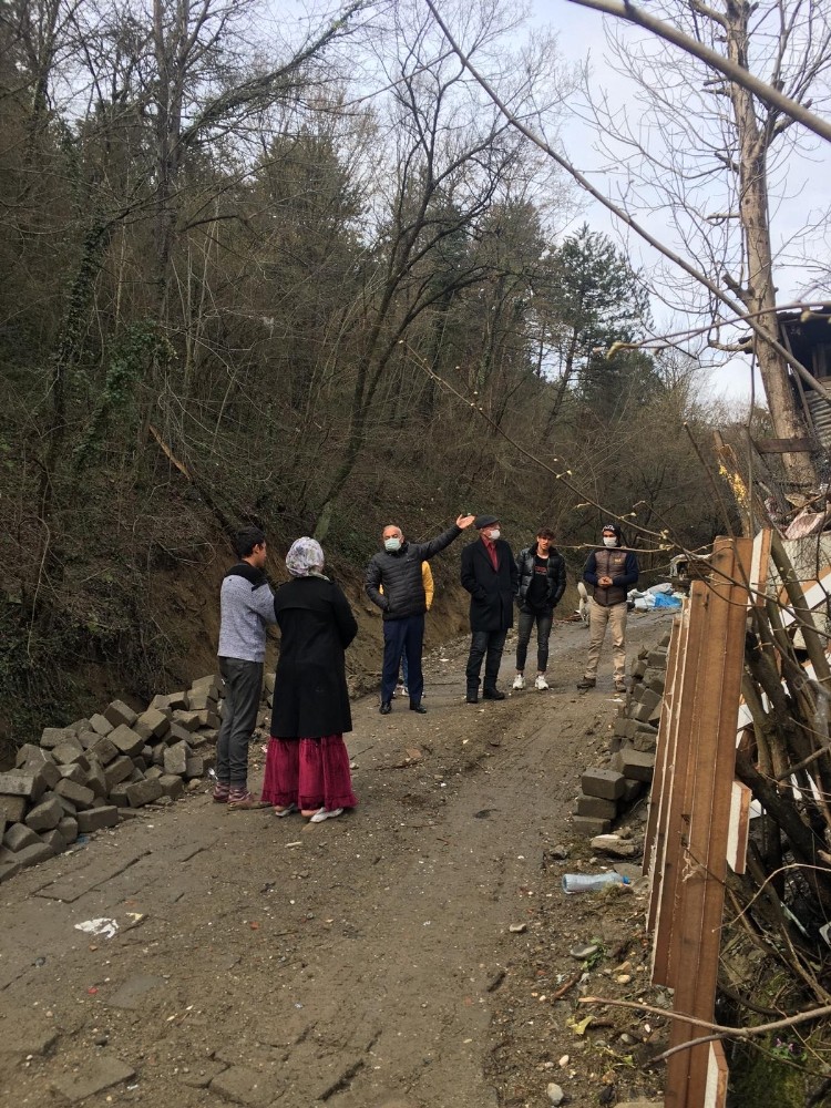 Başkan Bozkurt Güdüller´de yaşayan vatandaşlarla bir araya geldi
