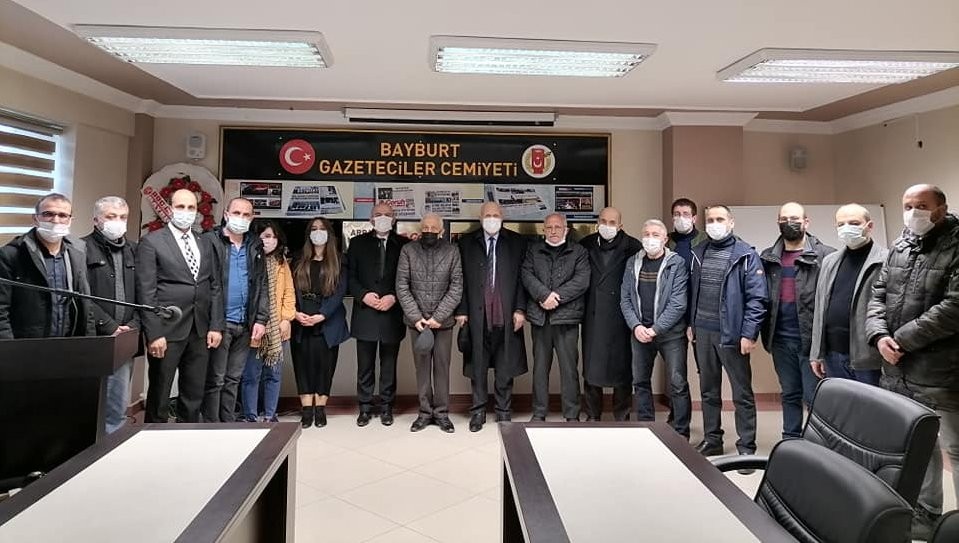 Başkan Pekmezci, Bayburt Gazeteciler Cemiyeti´nin kongresine katıldı
