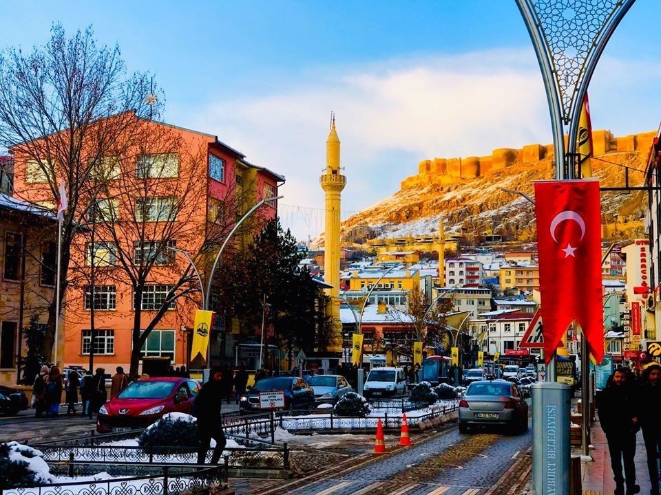 Bayburt´ta trafiğe kayıtlı araç sayısı Şubat ayı sonu itibarıyla 15 bin 888 oldu
