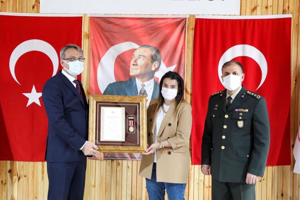 Bingöl´de idlib şehitlerinin ailelerine 