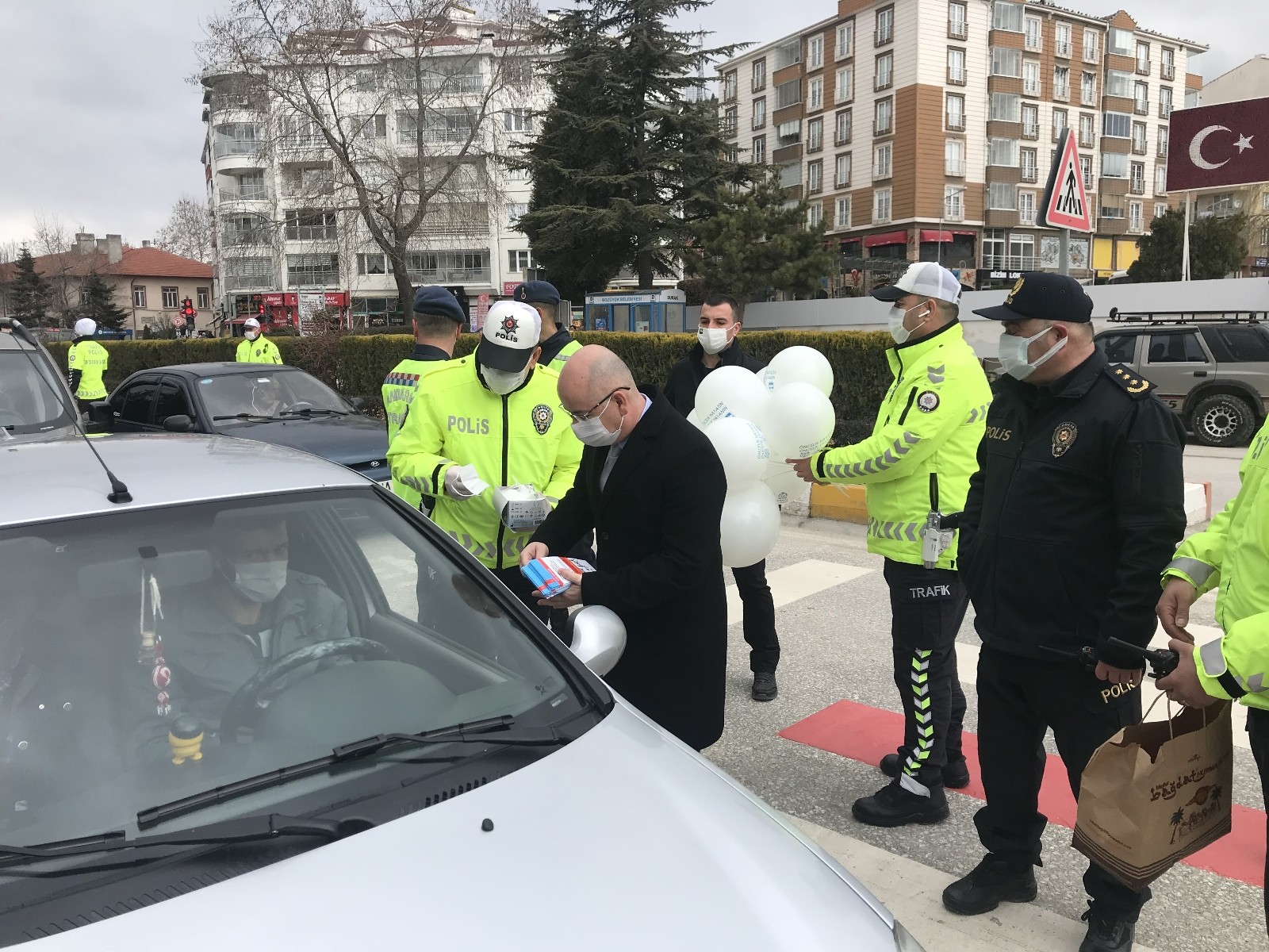 Bozüyük´te `Yaya öncekini kırmızı çizgimizdir´ uygulaması
