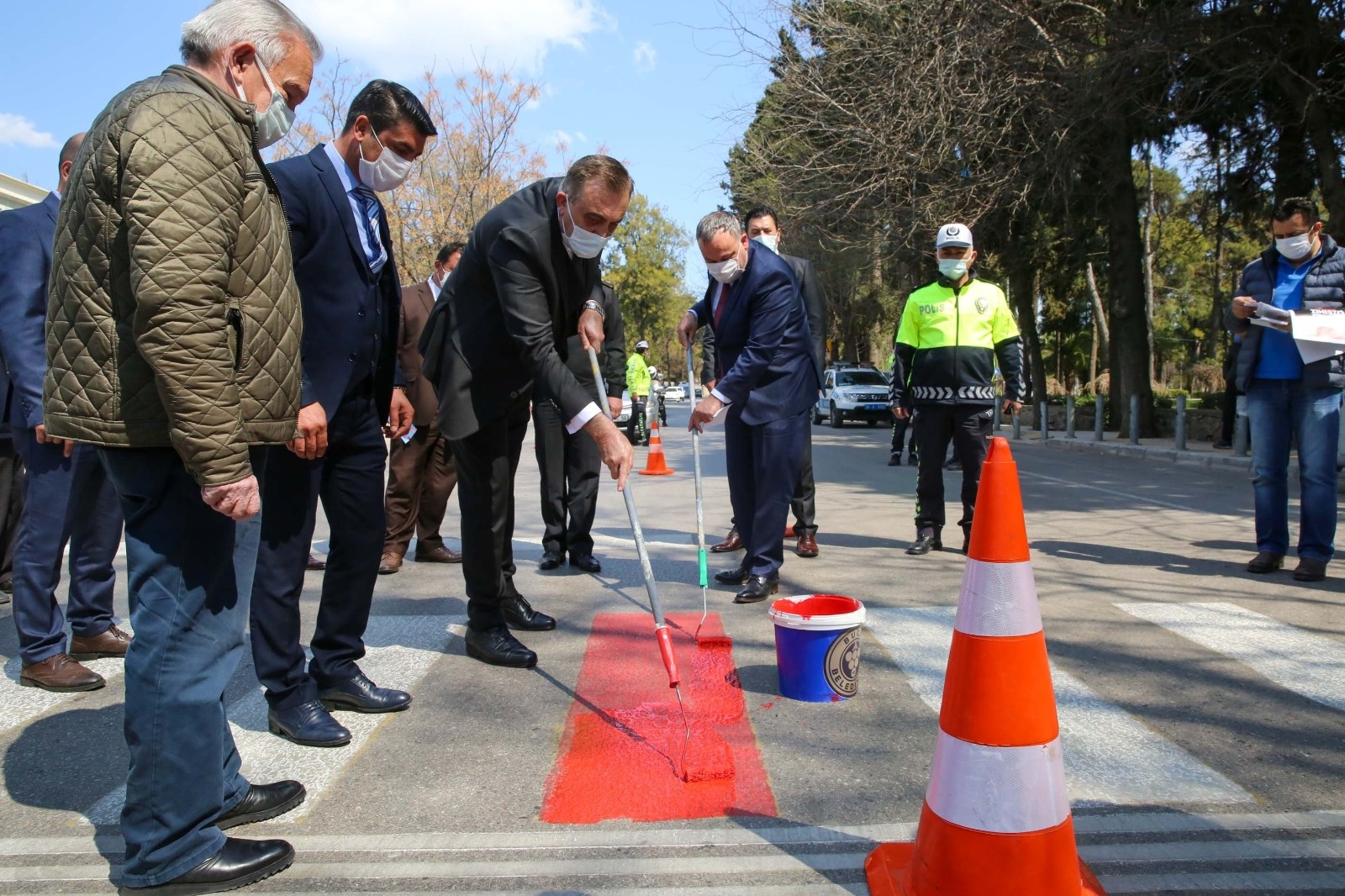 Buca´da yaya önceliği için kırmızı çizgi
