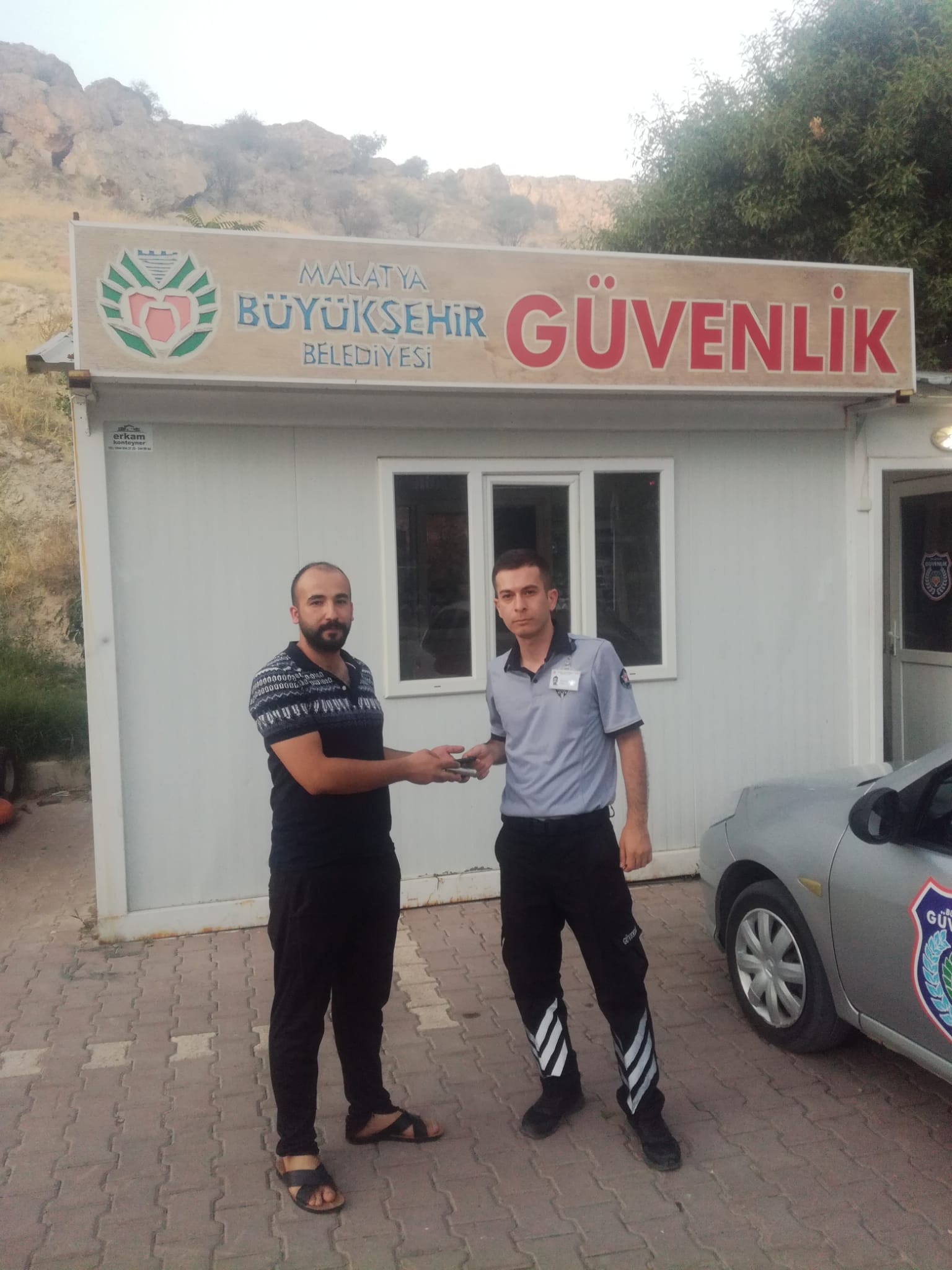 Büyükşehir Belediyesi Güvenlik Görevlilerinden Örnek Davranış