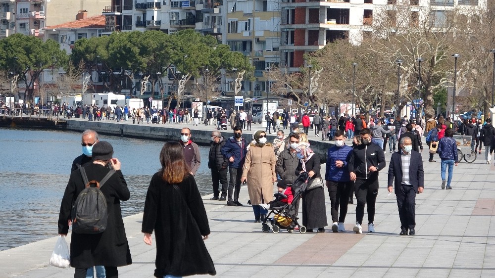 Çanakkale korona virüs haritasında kırmızı kategoriye doğru hızla ilerliyor
