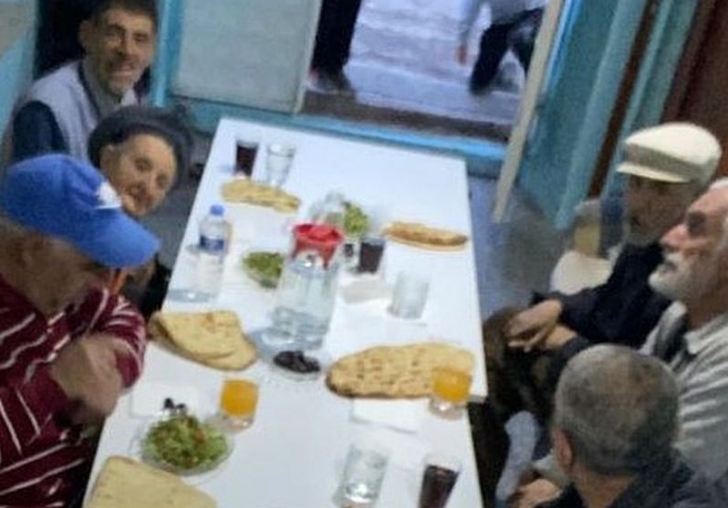 Çırmıhtı'nın 'Akil'leri de Bu Sofrada Toplaştı