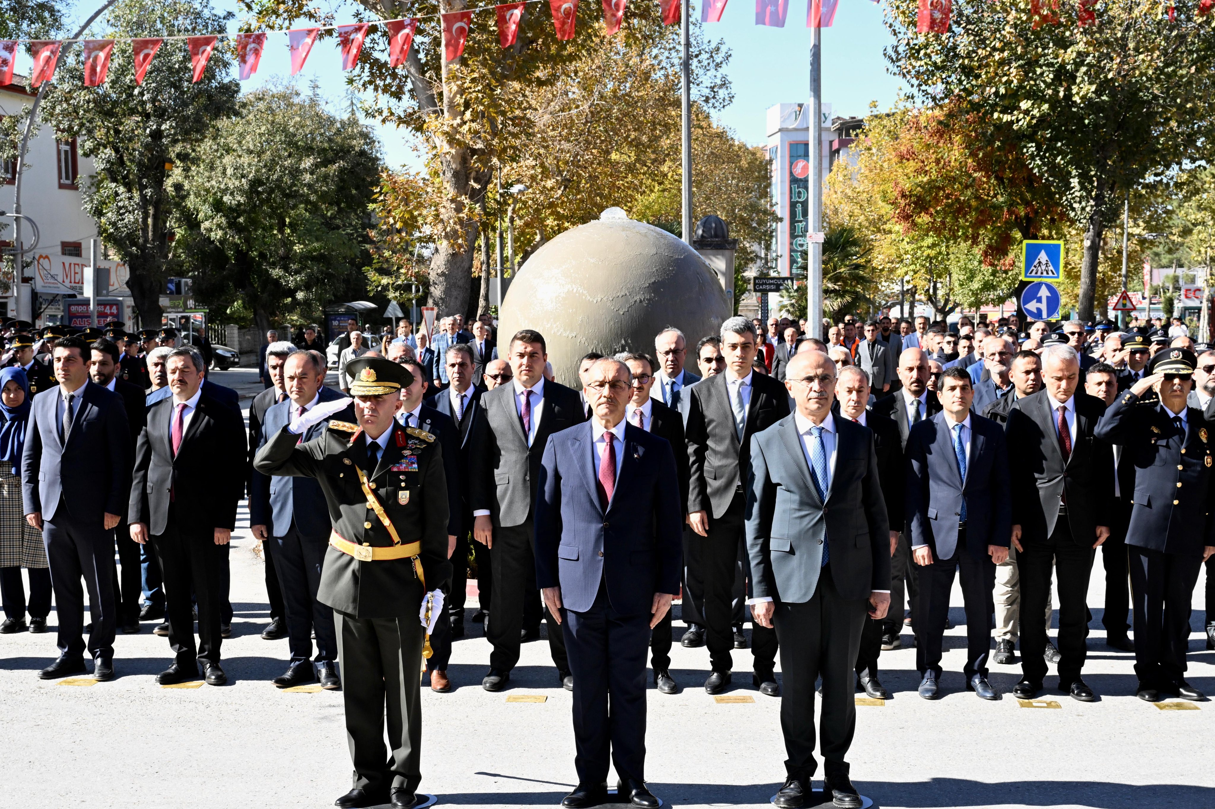 Cumhuriyet Bayramı Kutlamaları Malatya'da Başladı