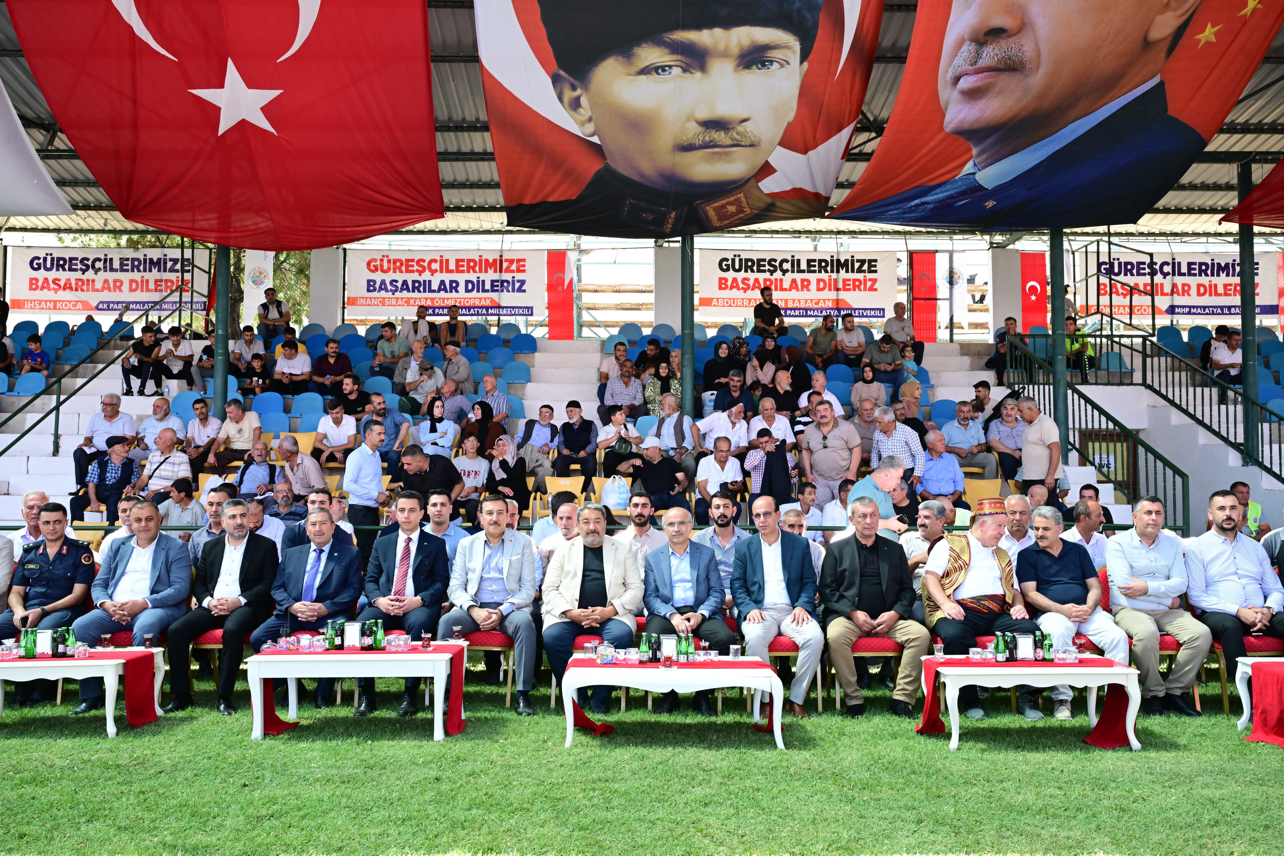 Darende Zengibar Karakucak Güreşleri ve Festivalinde Konuşan Başkan Er; ‘ÖNCELİĞİMİZ İNSANIMIZIN KALICI KONUTLARINA VE İŞ YERLERİNE  KAVUŞMASI’