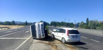 Elazığ'da pikap ile kamyonet çarpıştı: 1 yaralı