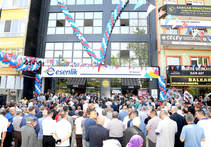 ESENLİKTEN 3 YENİ MARKET DAHA