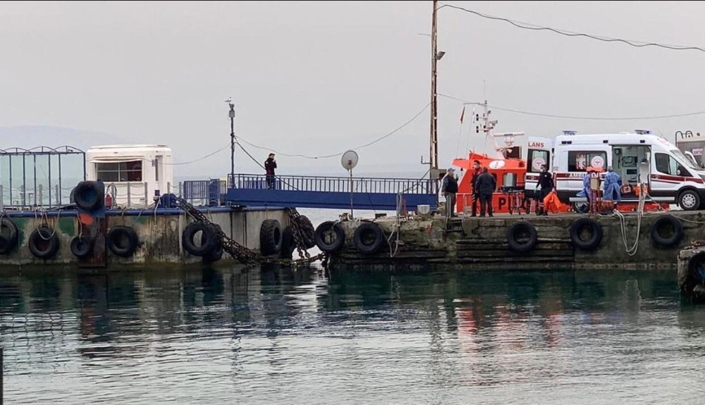 Feribottan düşen şahıs hastanede hayatını kaybetti
