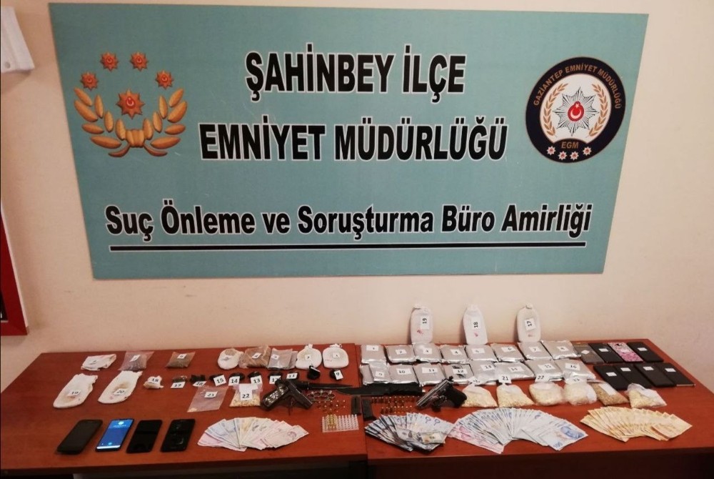 Gaziantep´te 4 kilo 704 gram uyuşturucu ele geçirildi
