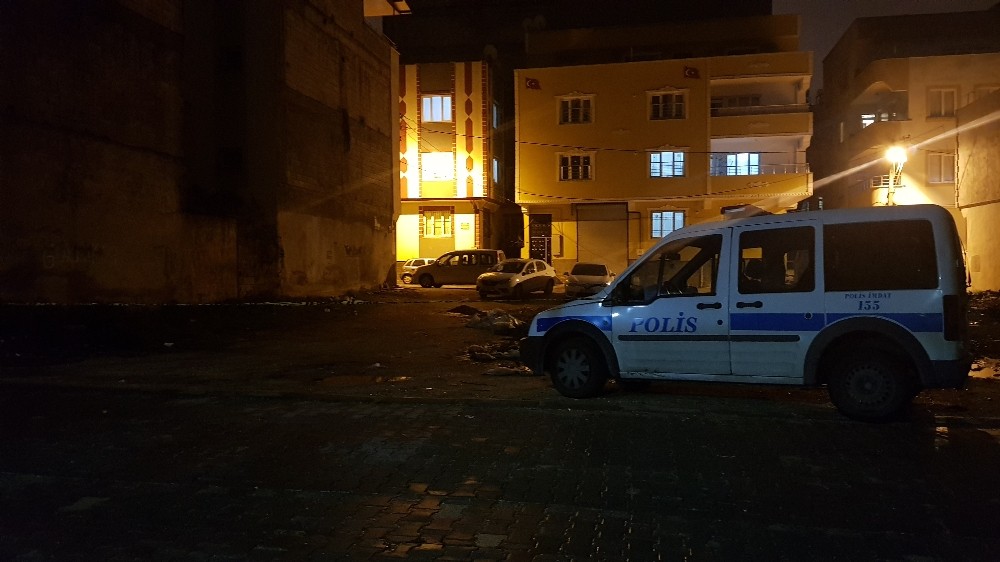 Gaziantep´te dur ihtarına uymayan şüpheli polise ateş açtı
