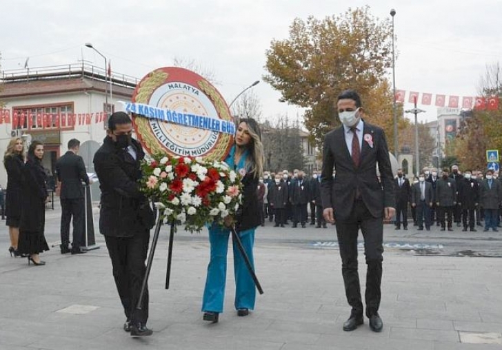 Geleceğin Türkiyesi Biz Öğretmenlere Emanet