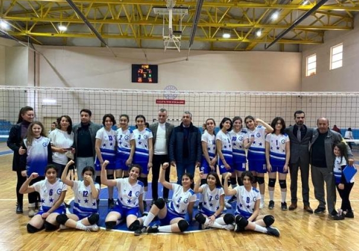 Genç voleybolcular, Türkiye yarı finaline çıktı