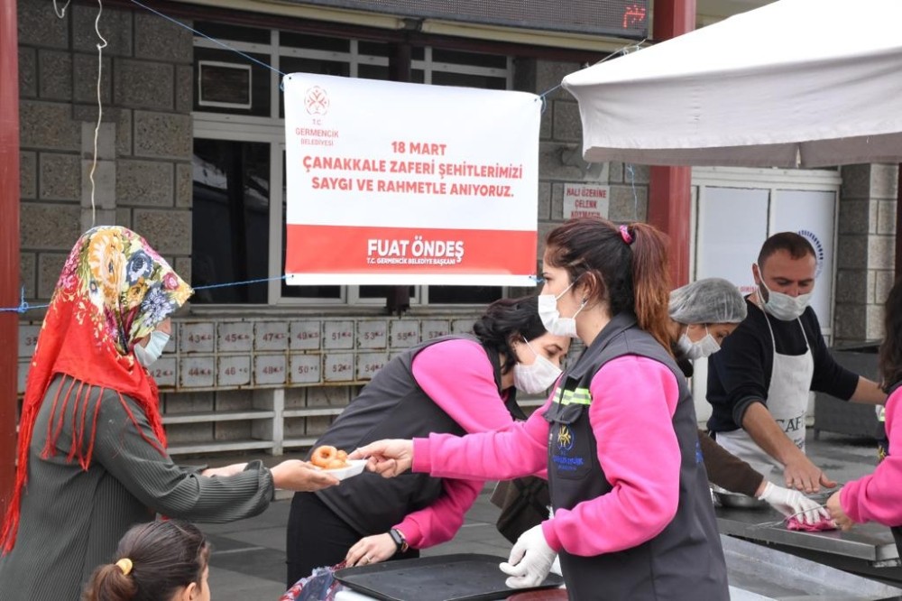 Germencik Belediyesi şehitler için lokma hayrı yaptı
