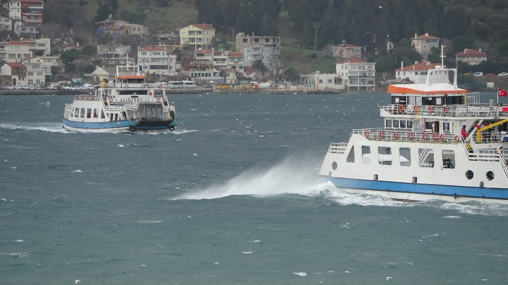 Gökçeada seferlerine fırtına engeli
