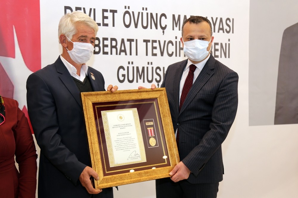 Gümüşhane´de Gazi Hasan Turgut´a devlet övünç madalyası verildi
