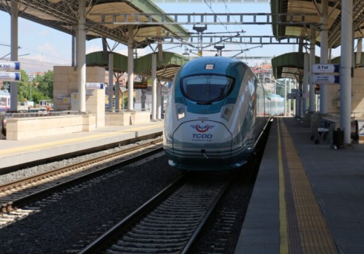 Hızlı Trenin Malatyaya gelmesi NEDEN YAVAŞ