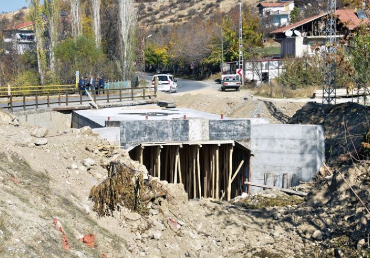 Horata Deresi Üzerindeki Köprü Genişletiliyor