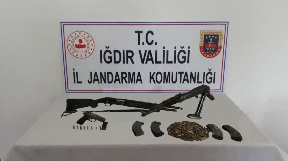 Iğdır´da Kalaşnikof tüfek ele geçirildi
