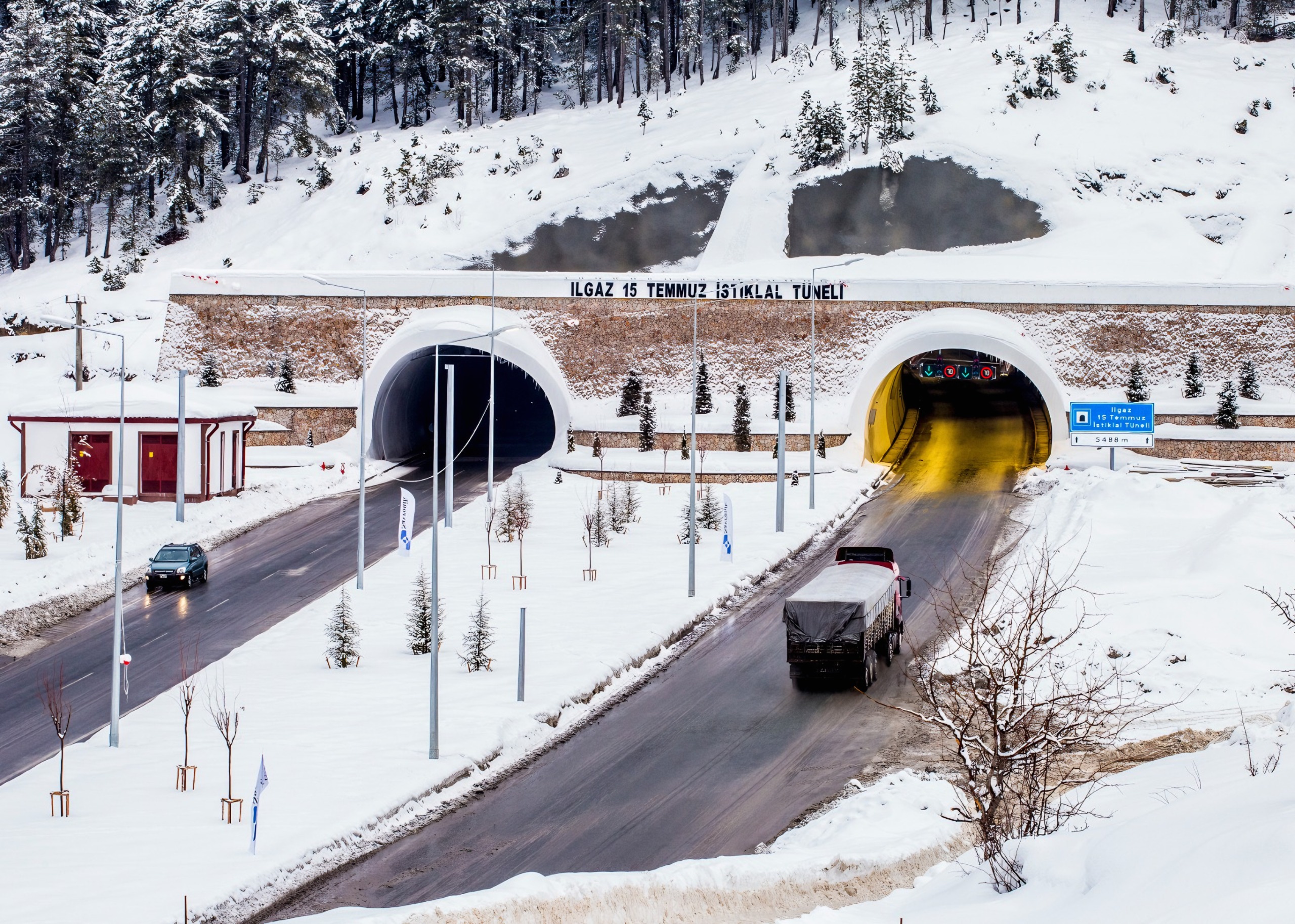 ILGAZ 15 TEMMUZ İSTİKLAL TÜNELİ 8 YAŞINDA