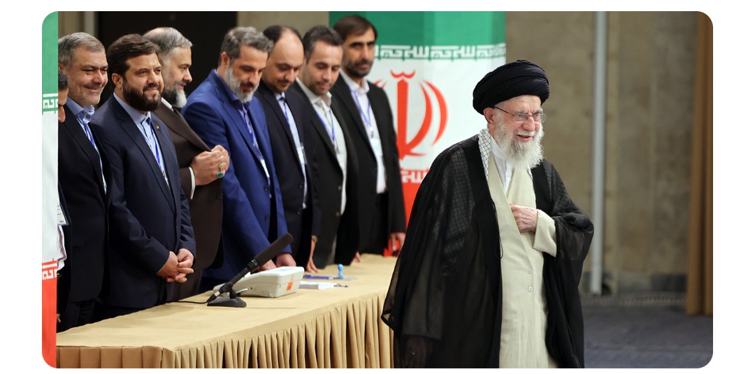 İran'da halk cumhurbaşkanlığı seçimlerinin ikinci turu için sandık başında