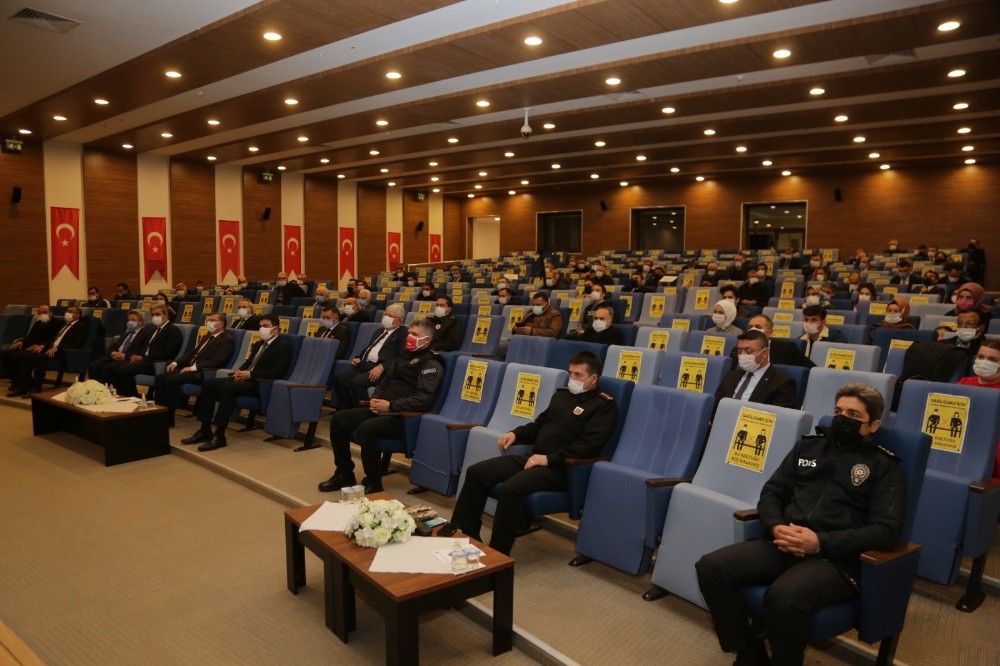 İstiklal Marşı´nın kabulü ve Mehmet Akif Ersoy´u anma programı düzenlendi
