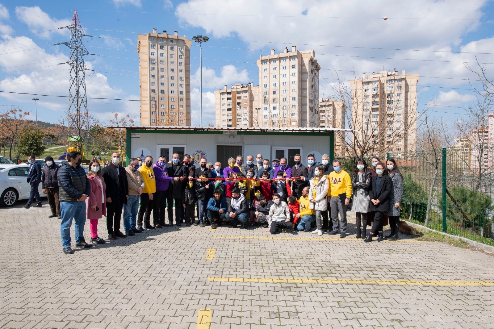 İzmir´de deprem dayanışması sürüyor
