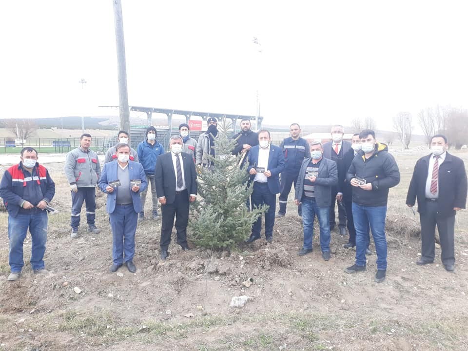 Korona virüs salgınında ölen her vatandaş için bir fidan dikildi
