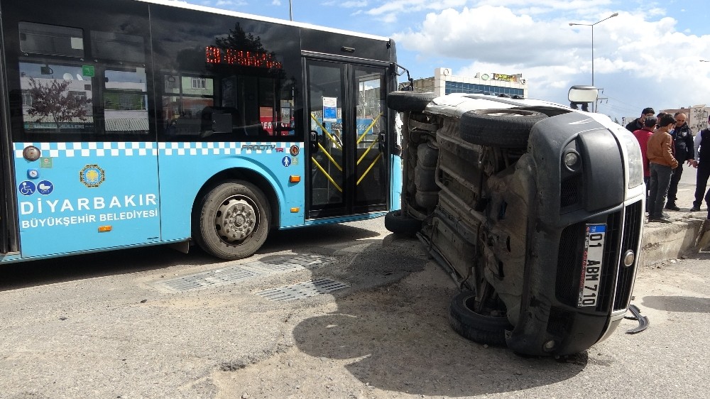 Kural ihlali yapıp cep yola girmek istedi, 5 kişinin yaralanmasına neden oldu
