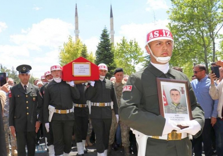 Malatya Şehidini Uğurladı