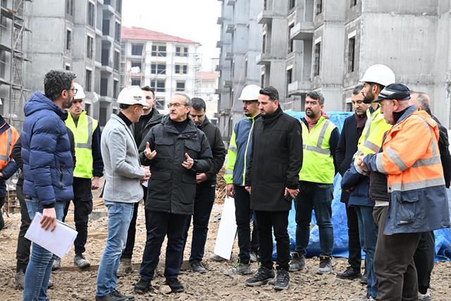 Malatya Valisi Yavuz, Depremzedelere Yönelik İnşaat Alanlarını Denetledi