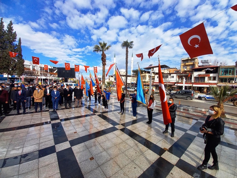 Manisa´da Çanakkale Zaferinin 106. yılı kutlandı
