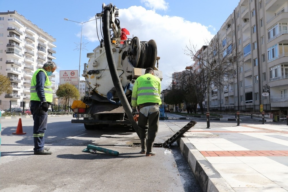 MASKİ, 20 bin yağmursuyu ızgarası temizleyecek
