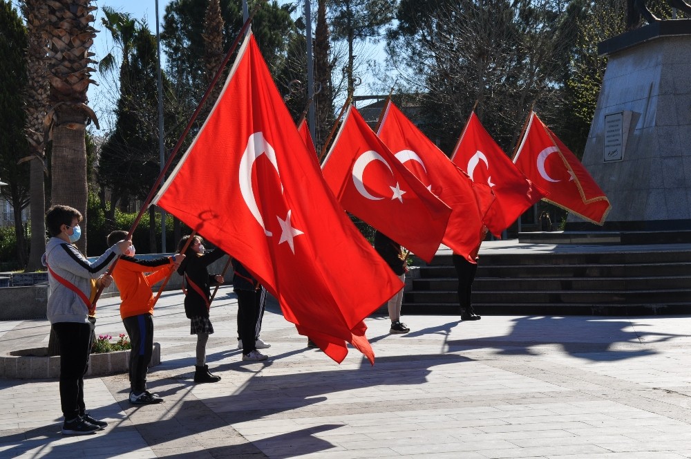 Milas´ta İstiklal Marşı´nın 100.yılı kutlandı
