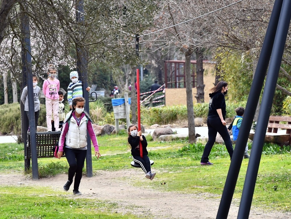 Pandeminin stresini Doğal Yaşam Parkı´nda attılar
