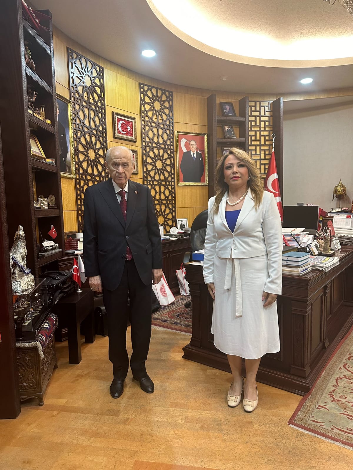 Prof. Dr. Aysun Bay, MHP MYK Üyeliğinden Ayrıldı