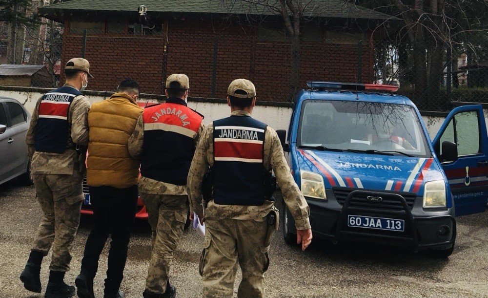 Tokat´ta, çalıştığı iş yerinden 2 ton mazot çalan şahıs tutuklandı
