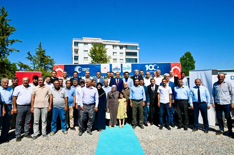 Vali Seddar Yavuz  Süt Sağım Makinesi Ve Süt Soğutma Tankı Dağıtım Törenine Katıldı